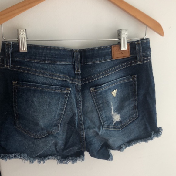 Guess shorts size 27 - Picture 3 of 4